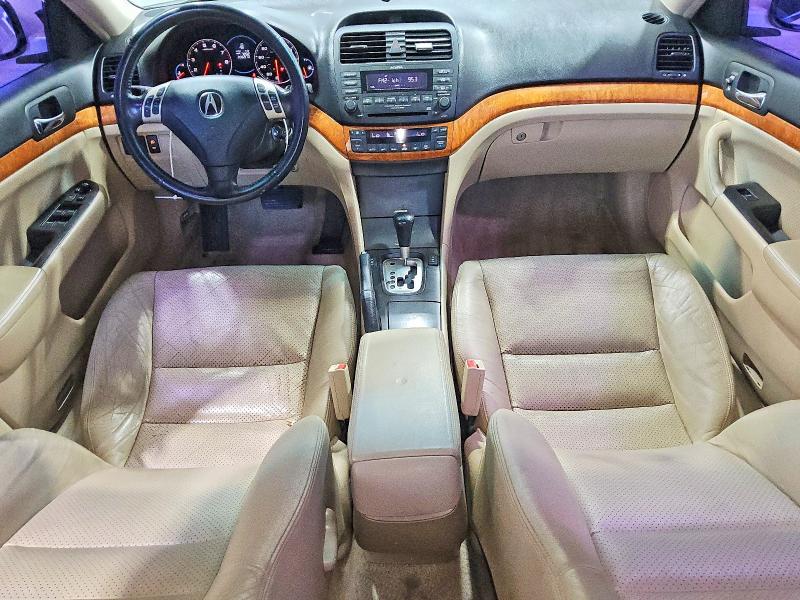 Photo 8 from auction – 2005 ACURA TSX with VIN JH4CL96885C033354