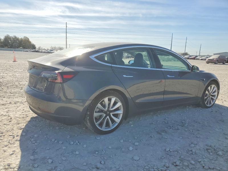 Photo 3 from auction – 2018 TESLA MODEL 3 with VIN 5YJ3E1EB8JF121165