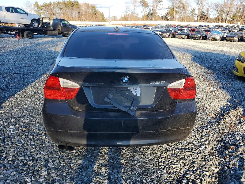 Photo 6 from auction – 2007 BMW 328 with VIN WBAVA33587KX83477