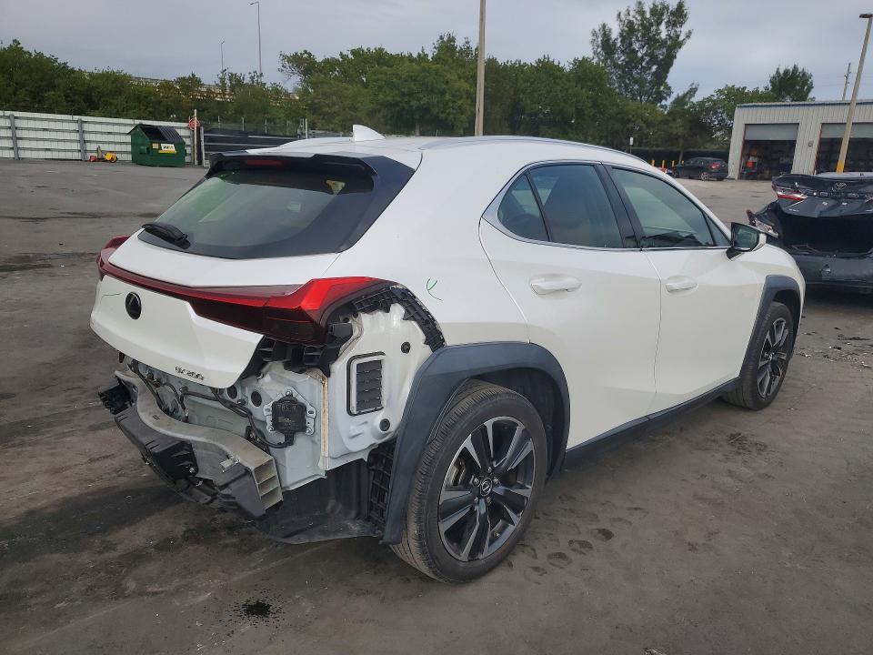Zdjęcie 3 z aukcji – 2021 LEXUS UX z VIN JTHX3JBH8M2040396