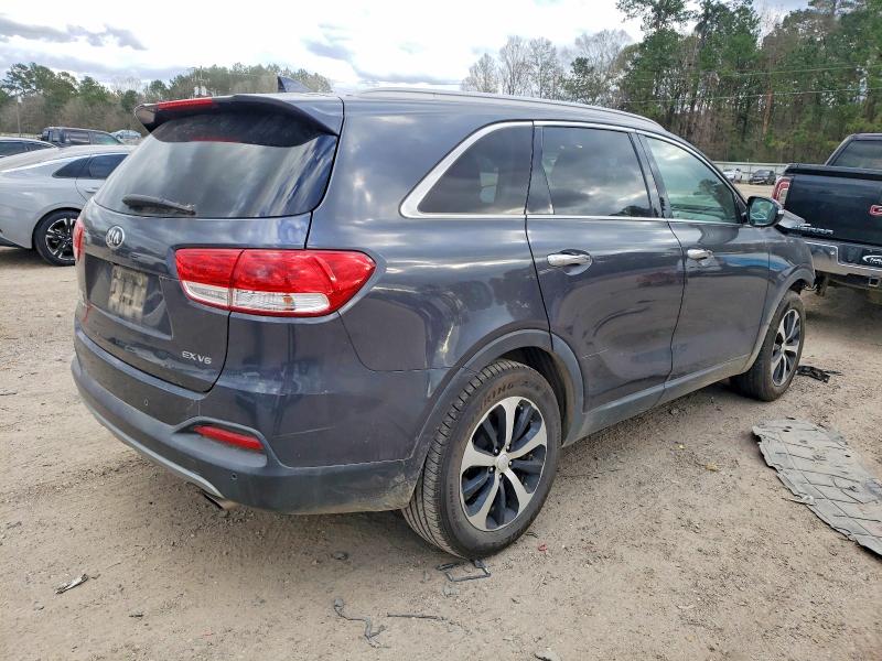 Photo 3 from auction – 2016 KIA SORENTO with VIN 5XYPH4A54GG148441