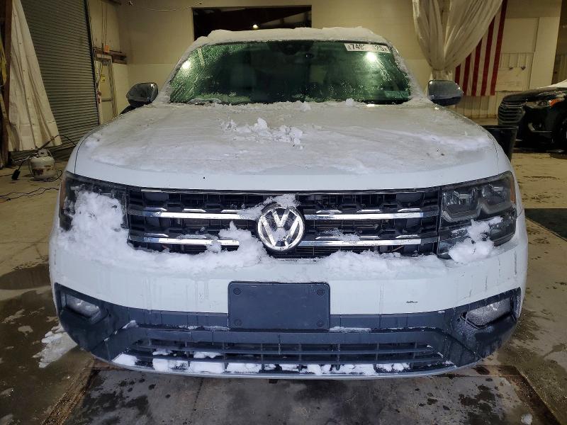Photo 5 from auction – 2018 VOLKSWAGEN ATLAS with VIN 1V2LR2CA6JC509060
