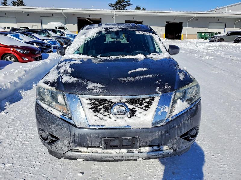 Photo 5 from auction – 2014 NISSAN PATHFINDER with VIN 5N1AR2MMXEC653682