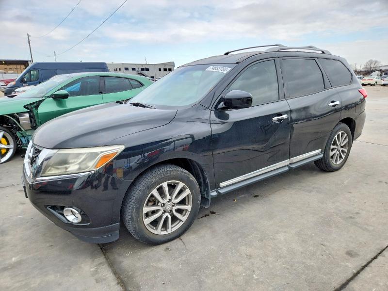 NISSAN PATHFINDER 2014 with VIN 5N1AR2MN8EC666956 - Photo from auction
