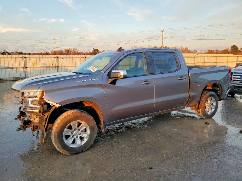 CHEVROLET SILVERADO 2022 with VIN 3GCUYDED6NG147827 - Photo from auction