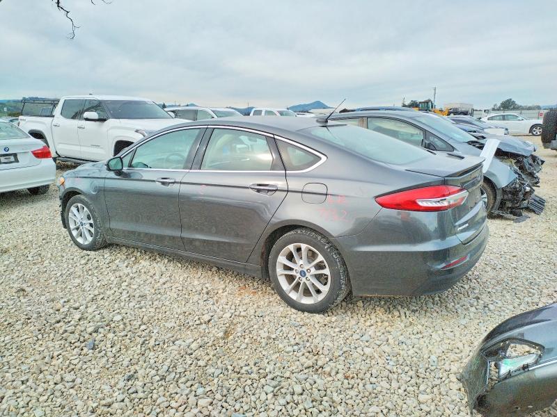 Photo 2 from auction – 2020 FORD FUSION TIT with VIN 3FA6P0SU7LR252425