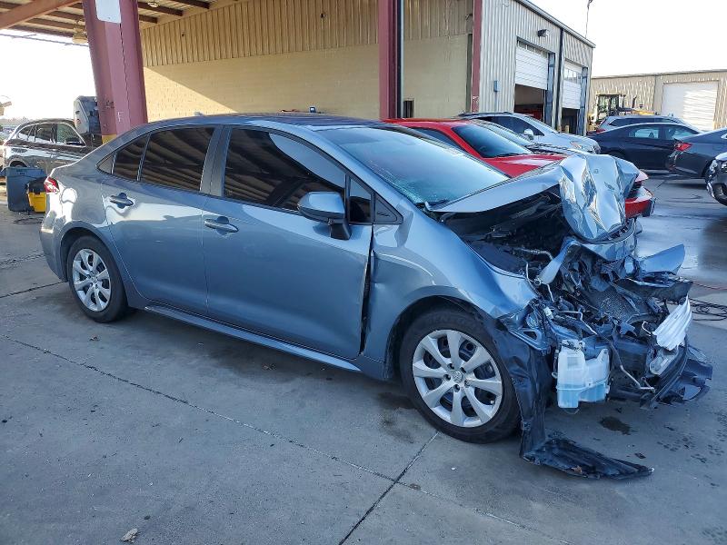 Photo 4 from auction – 2022 TOYOTA COROLLA LE with VIN 5YFEPMAE7NP305897