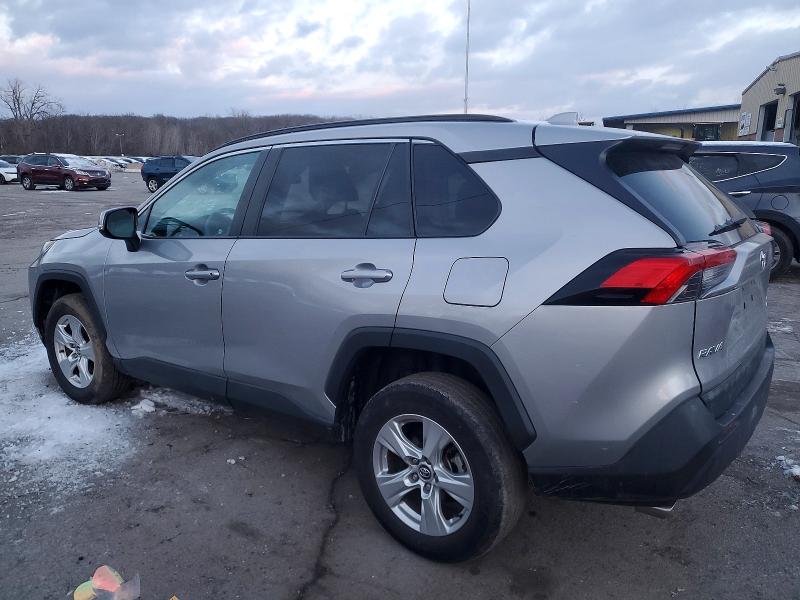Photo 2 from auction – 2020 TOYOTA RAV4 XLE with VIN 2T3P1RFV6LC084894