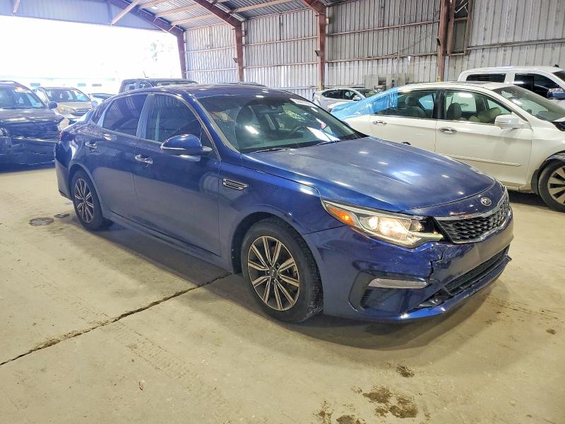 Photo 4 from auction – 2019 KIA OPTIMA with VIN 5XXGT4L34KG379704