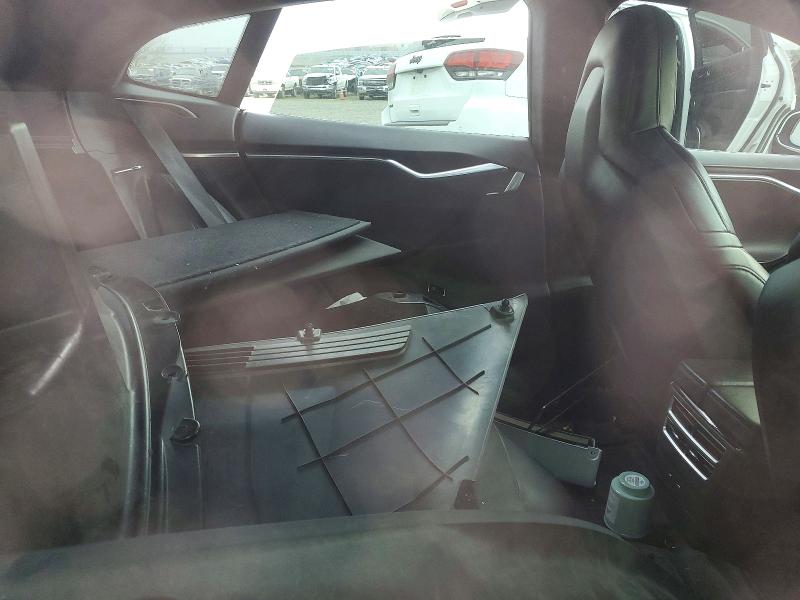 Photo 10 from auction – 2016 TESLA MODEL S with VIN 5YJSA1E19GF174688