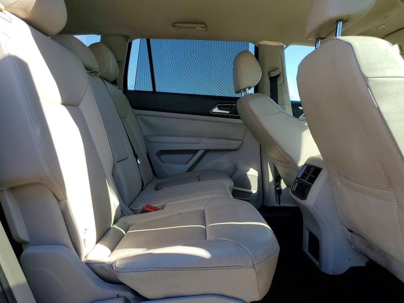 Photo 10 from auction – 2018 VOLKSWAGEN ATLAS SE with VIN 1V2DR2CA0JC509706