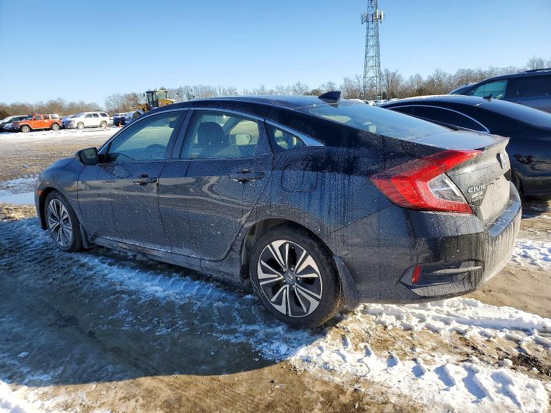 Zdjęcie 2 z aukcji – 2018 HONDA CIVIC z VIN JHMFC1F77JX005263