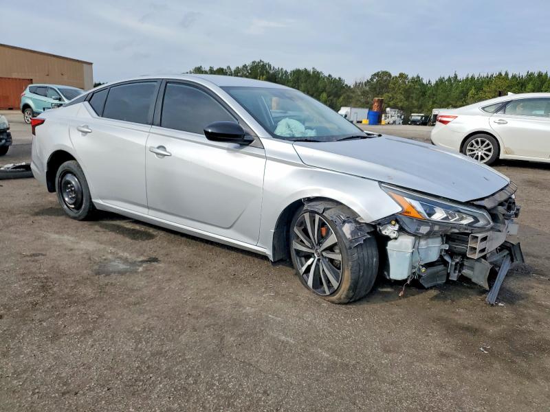 Photo 4 from auction – 2020 NISSAN ALTIMA SR with VIN 1N4BL4CV6LC171682
