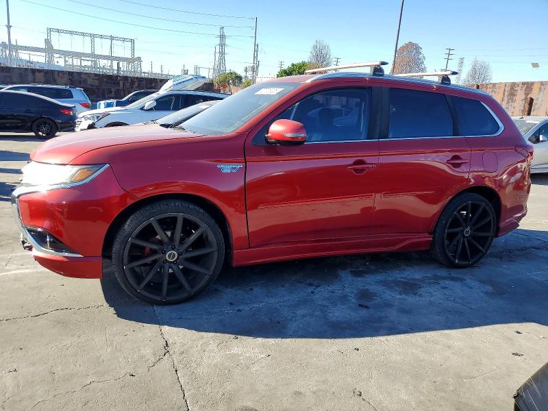 Photo 1 from auction – 2018 MITSUBISHI OUTLANDER with VIN JA4J24A58JZ070014