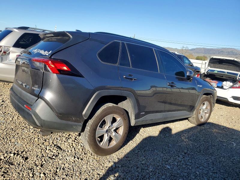 Photo 3 from auction – 2020 TOYOTA RAV4 with VIN JTMM6RFVXLD004173