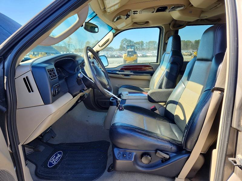 Photo 7 from auction – 2005 FORD EXCURSION with VIN 1FMNU44S05EC43309