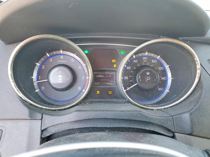 Photo 9 from auction – 2011 HYUNDAI SONATA SE with VIN 5NPEC4AC7BH269616