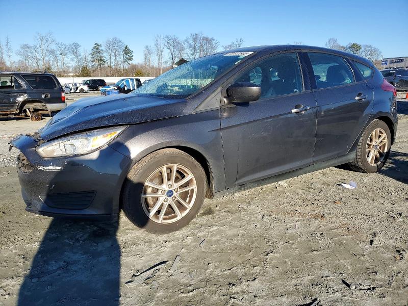 FORD FOCUS SE 2018 with VIN 1FADP3K25JL200908 - Photo from auction