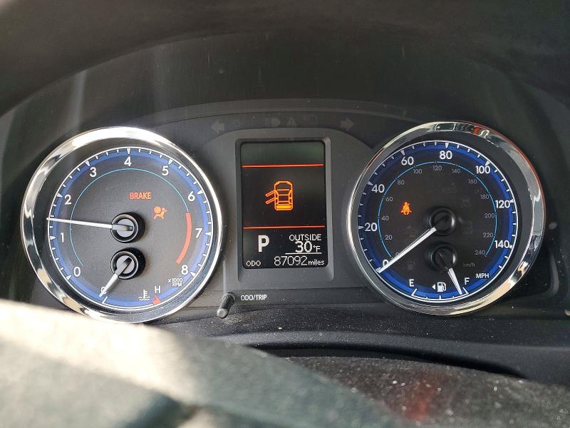 Photo 9 from auction – 2018 TOYOTA COROLLA with VIN 2T1BURHE4JC095073