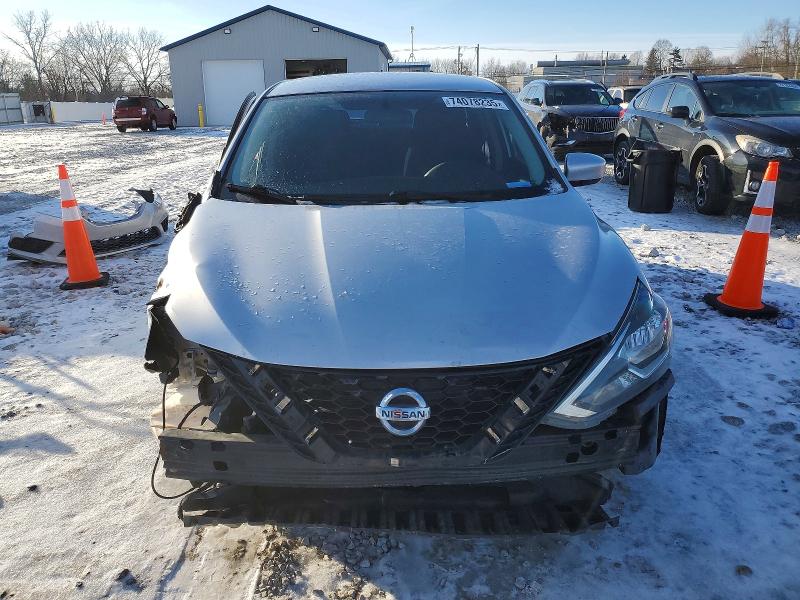Photo 5 from auction – 2017 NISSAN SENTRA with VIN 3N1AB7AP1HY303909
