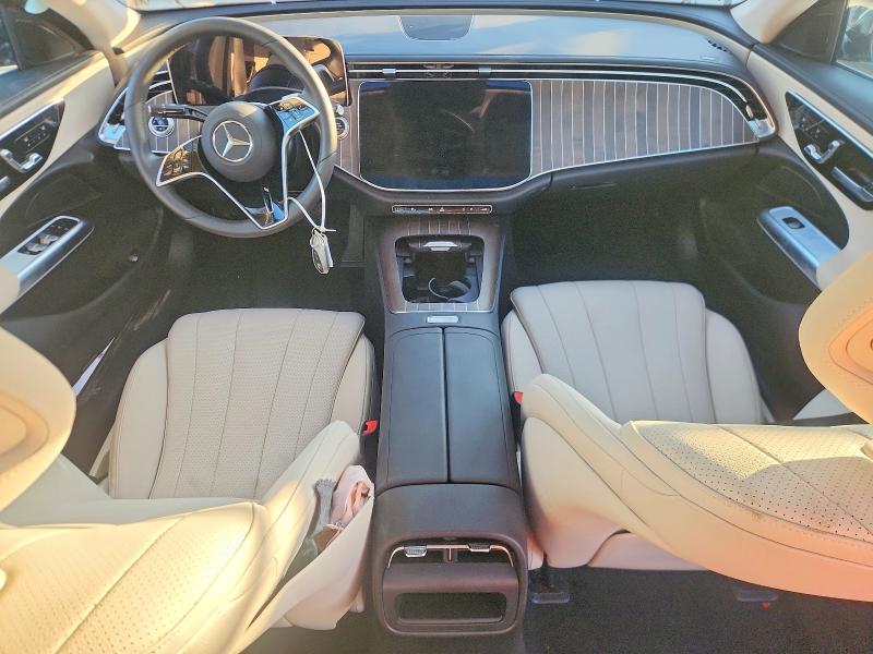 Photo 8 from auction – 2025 MERCEDES-BENZ E with VIN W1KLF4HB7SA099105