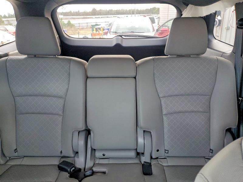 Photo 10 from auction – 2019 HONDA PASSPORT E with VIN 5FNYF7H58KB004957