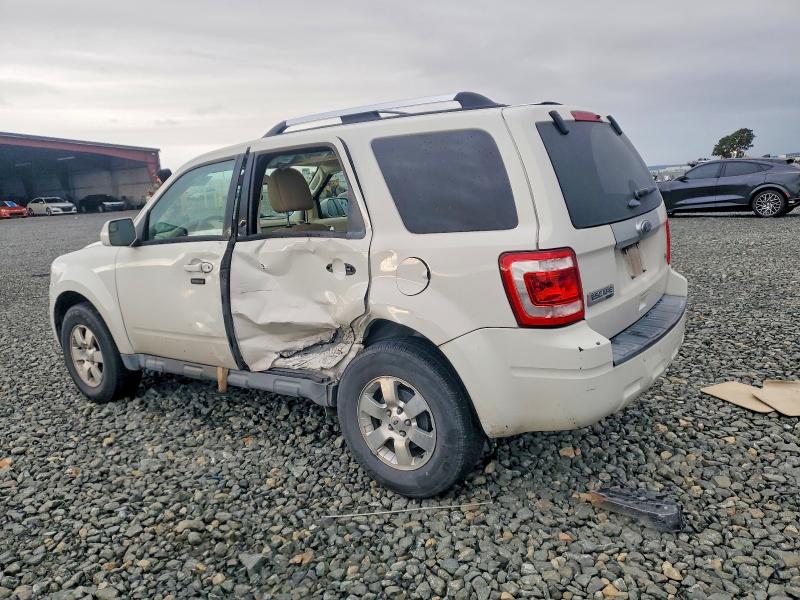 Photo 2 from auction – 2012 FORD ESCAPE LIM with VIN 1FMCU0EG4CKA15810