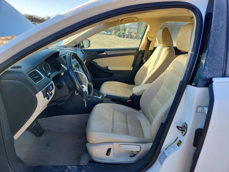 Photo 7 from auction – 2014 VOLKSWAGEN JETTA with VIN 3VWLL7AJ0EM270268
