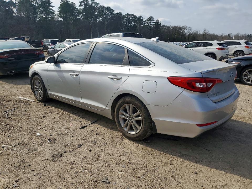 Photo 2 from auction – 2015 HYUNDAI SONATA with VIN 5NPE24AF6FH201794