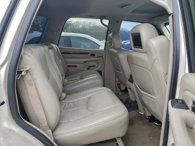 Photo 10 from auction – 2004 CADILLAC ESCALADE with VIN 1GYEK63N34R137620