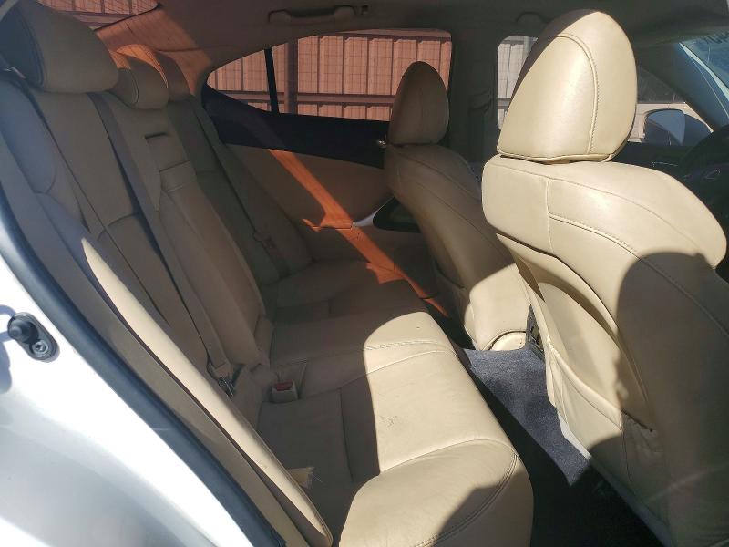 Photo 10 from auction – 2008 LEXUS IS with VIN JTHCK262685025140