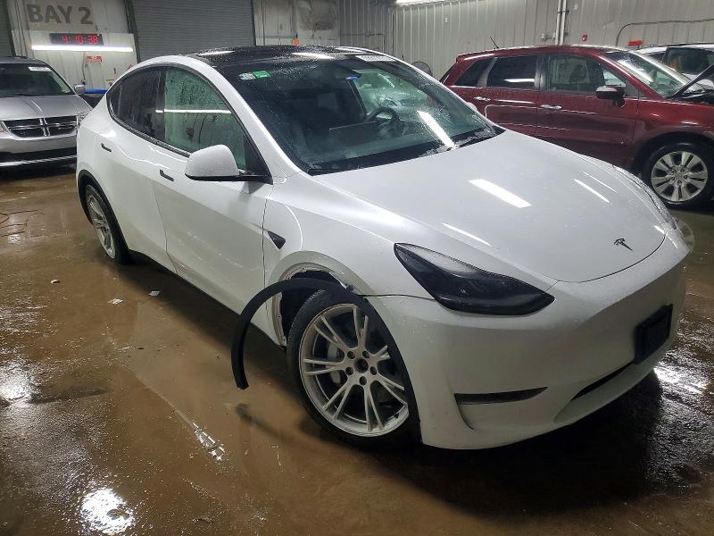Photo 4 from auction – 2024 TESLA MODEL Y with VIN 7SAYGDEE6RA251906