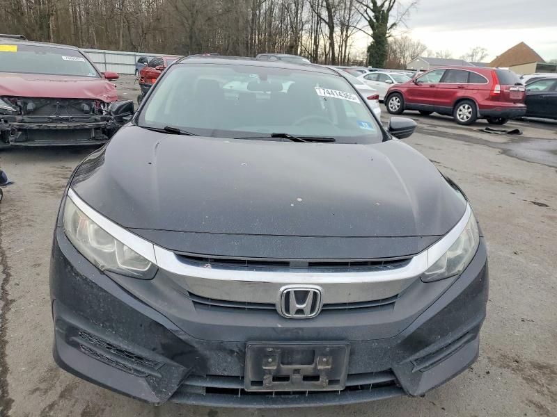 Photo 5 from auction – 2018 HONDA CIVIC LX with VIN 2HGFC2F57JH530819