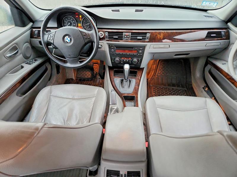 Photo 8 from auction – 2011 BMW 328 XI SUL with VIN WBAPK5C56BA655030