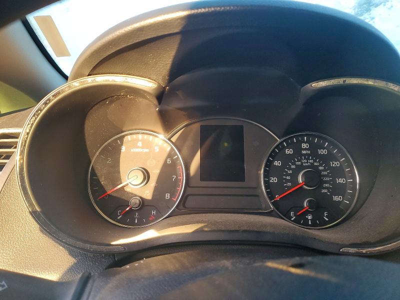 Photo 9 from auction – 2017 KIA FORTE LX with VIN 3KPFK4A72HE078919