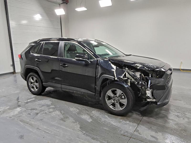 Photo 4 from auction – 2025 TOYOTA RAV4 XLE with VIN 2T3P1RFV7SC512504