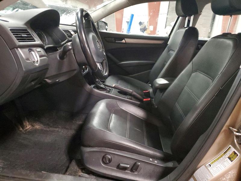 Photo 7 from auction – 2015 VOLKSWAGEN PASSAT with VIN 1VWAT7A37FC051898