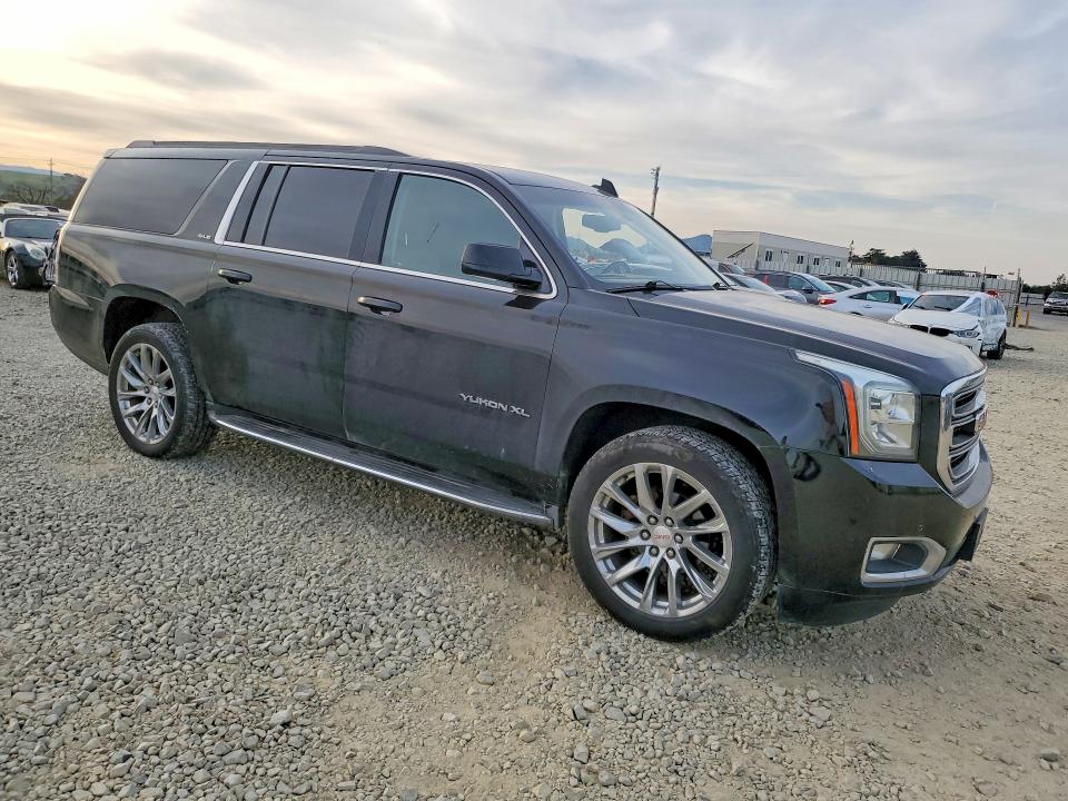 Photo 4 from auction – 2016 GMC YUKON XL with VIN 1GKS1FKC8GR265548