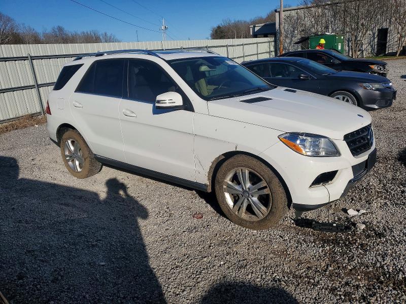 Photo 4 from auction – 2015 MERCEDES-BENZ ML 350 4MA with VIN 4JGDA5HB5FA523112