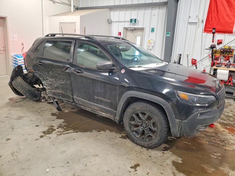 Photo 4 from auction – 2019 JEEP CHEROKEE T with VIN 1C4PJMBXXKD148990