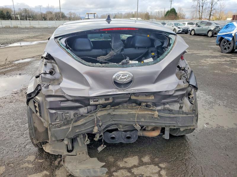 Photo 6 from auction – 2015 HYUNDAI VELOSTER with VIN KMHTC6AD0FU232345