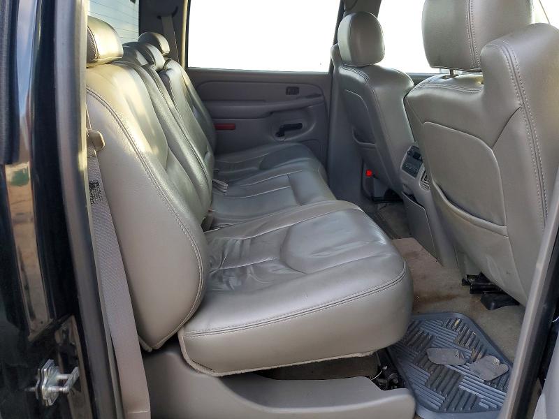 Photo 10 from auction – 2005 CHEVROLET SILVERADO with VIN 1GCHK23275F843526