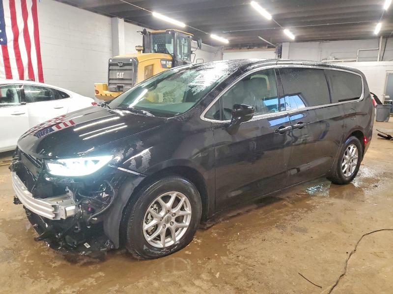 CHRYSLER PACIFICA S 2025 with VIN 2C4RC1BG6SR518590 - Photo from auction