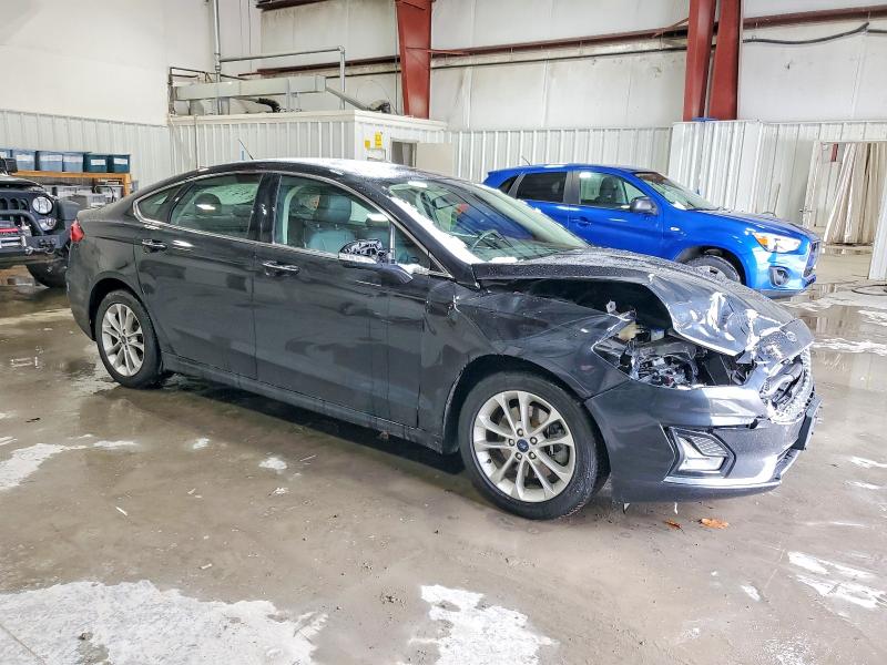 Photo 4 from auction – 2019 FORD FUSION TIT with VIN 3FA6P0SU6KR244413