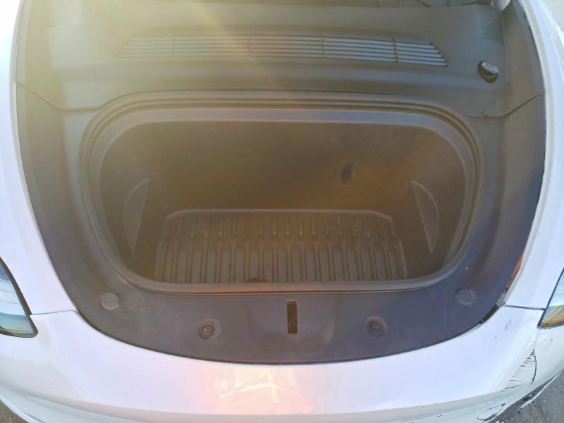 Foto 12 de la subasta – 2023 TESLA MODEL Y con VIN 7SAYGDEE2PA085770