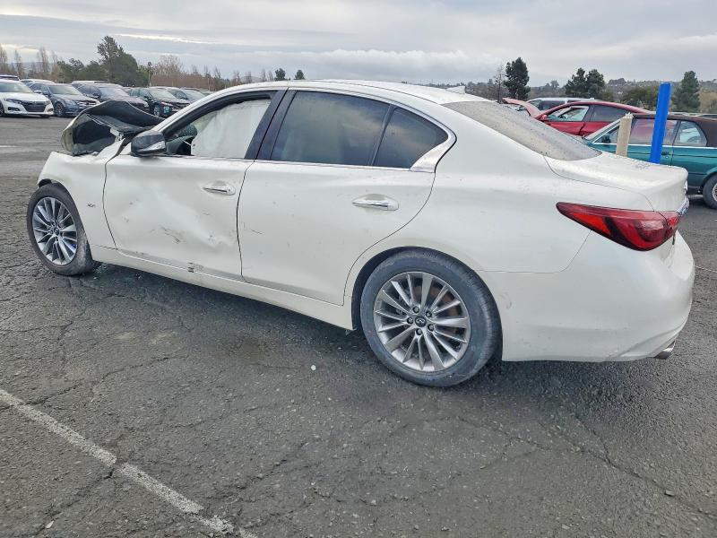 Photo 2 from auction – 2018 INFINITI Q50 with VIN JN1EV7AP1JM357583