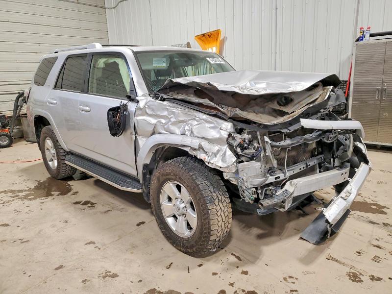 Photo 4 from auction – 2015 TOYOTA 4RUNNER with VIN JTEBU5JRXF5204979