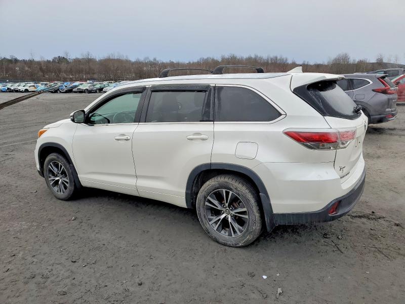 Photo 2 from auction – 2016 TOYOTA HIGHLANDER with VIN 5TDJKRFH1GS314411