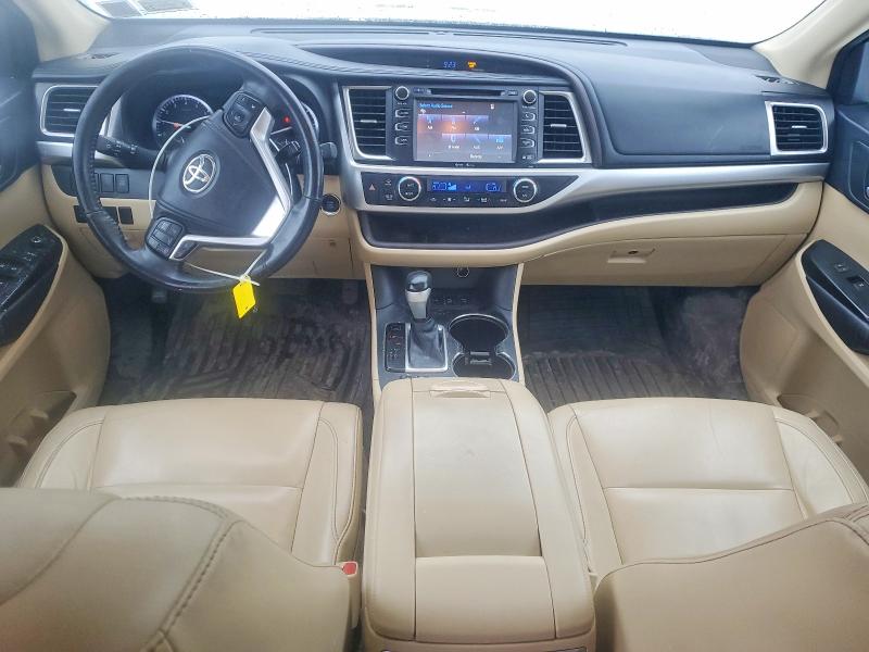 Photo 8 from auction – 2015 TOYOTA HIGHLANDER with VIN 5TDJKRFH9FS093977