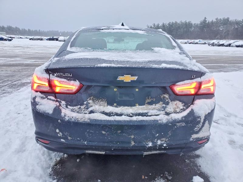 Photo 6 from auction – 2020 CHEVROLET MALIBU LT with VIN 1G1ZD5ST3LF045489